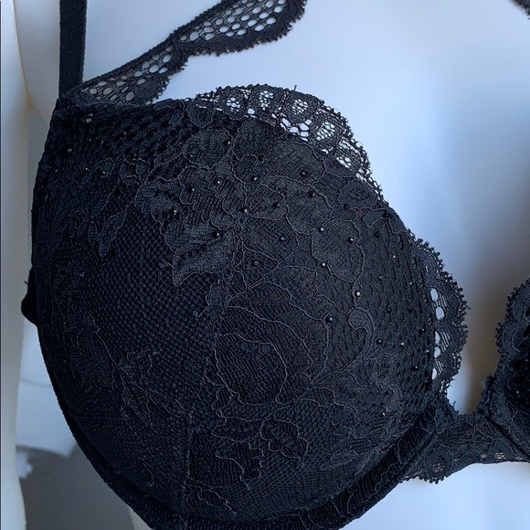 Sexy Padded Bra - Picture 2 of 8